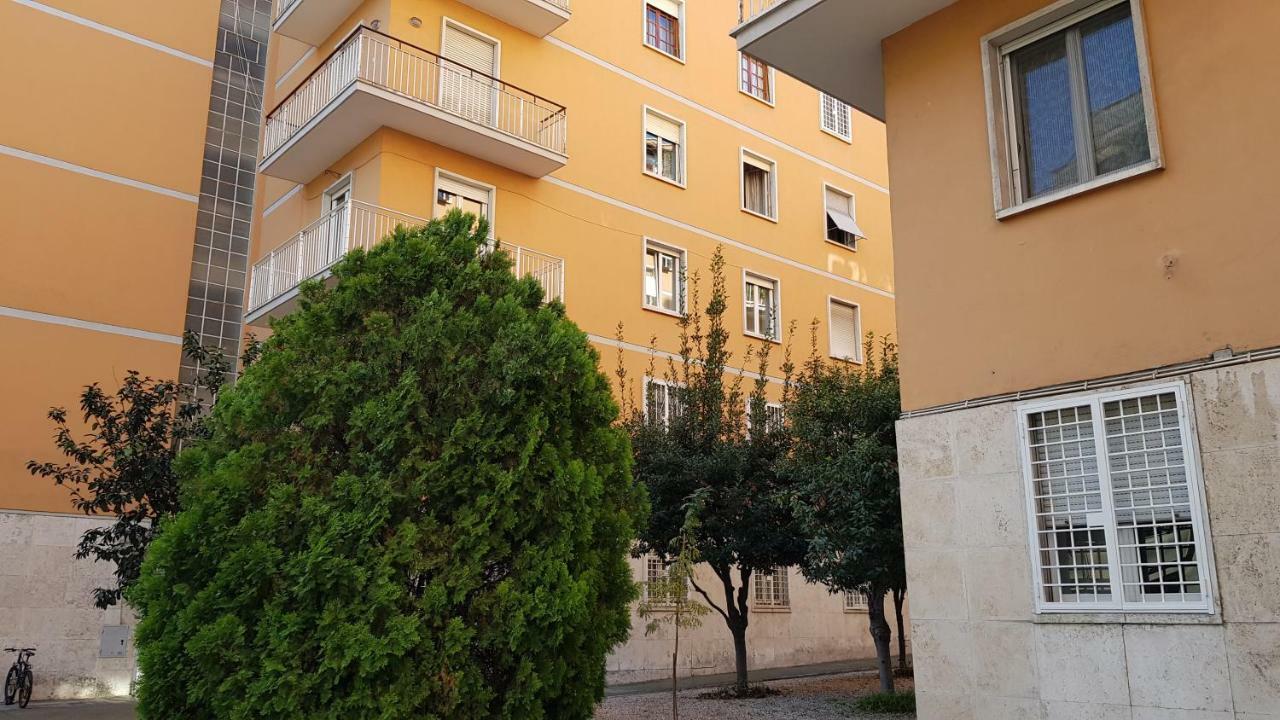 Bed&Bookofrome Apartment Exterior foto